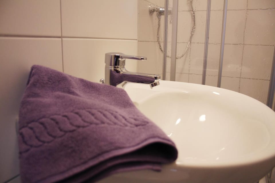 Lindencafe Luckenwalde Bed and Breakfast in Saxony-Anhalt, Germany