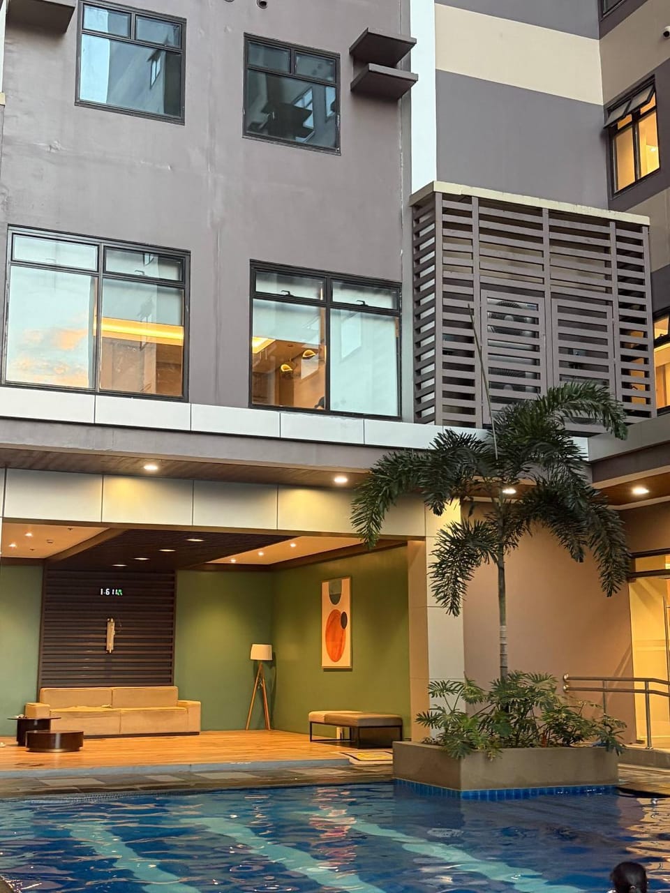Aurora Escalades Hotel in Quezon City