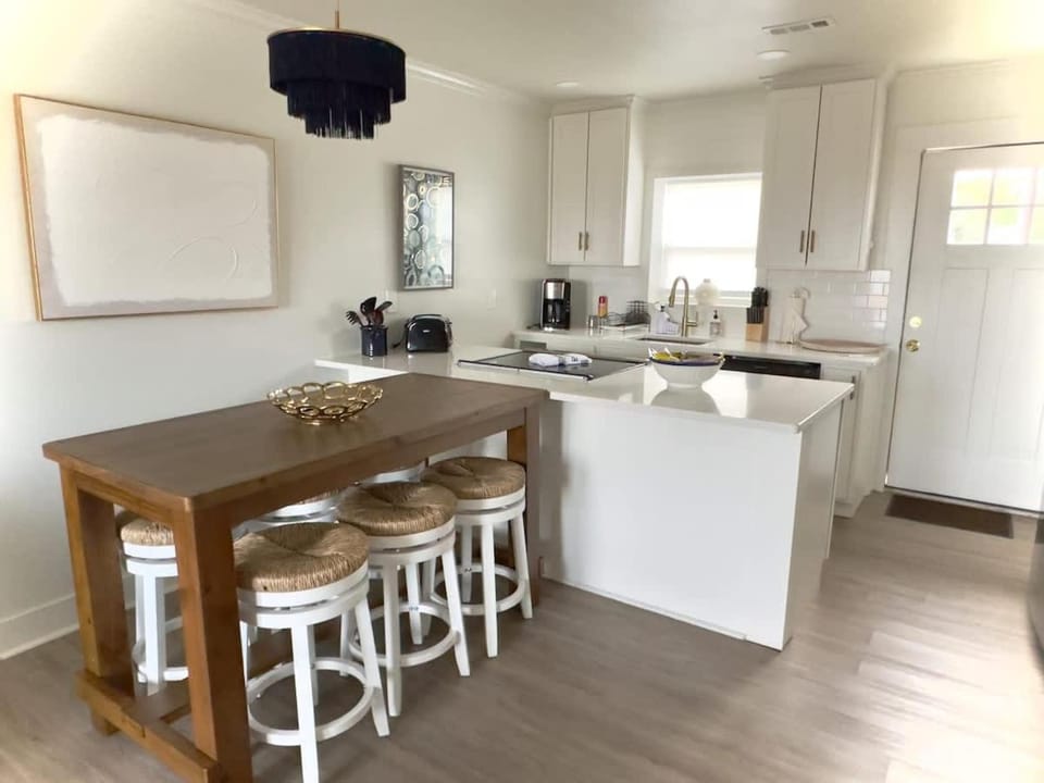 Summer Lovin Kure Beach oceanfront with hot tub House in Kure Beach