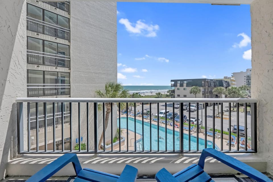 Low Floor Pools Direct Oceanfront House in Myrtle Beach