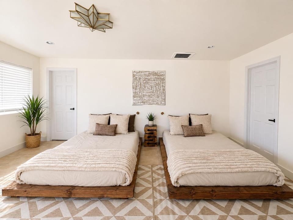 Bed, Bedroom