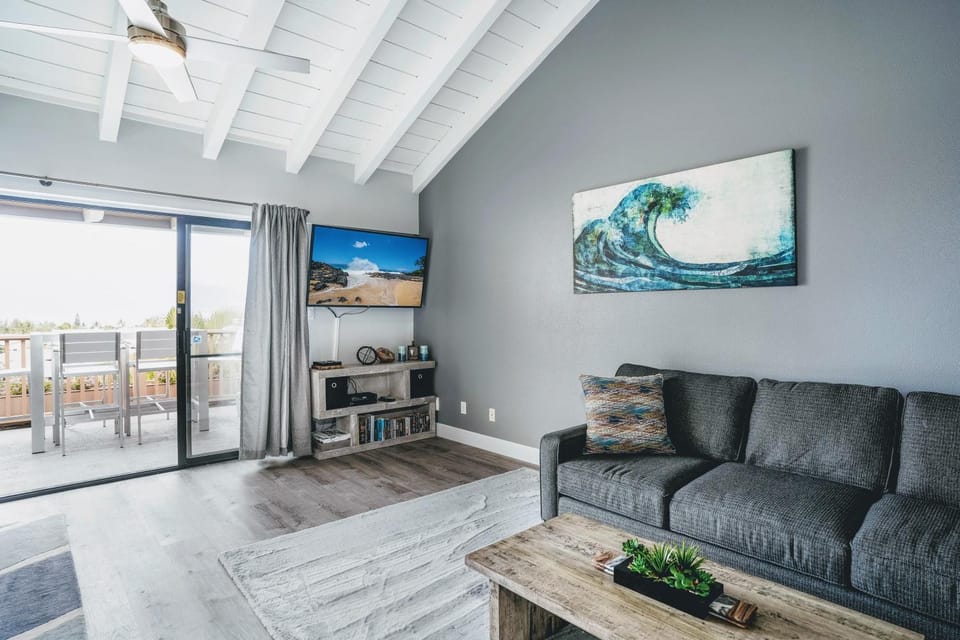 Maui Kamaole #L-205 Oceanview Kihei Vacation Rental, Full A/C, Great Location Apartment in Wailea