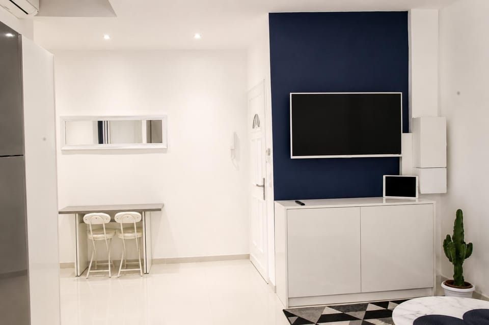 Appartement design aux portes de Monaco Apartment in Avenue du Carnier