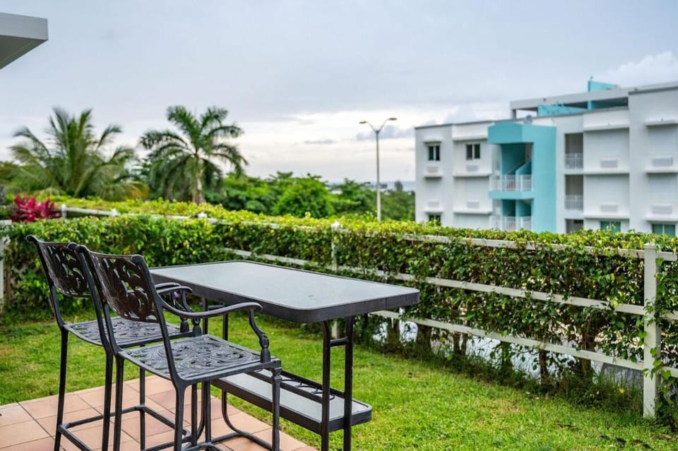 Hillside Village 3BR Oasis Private Terrace Apartment in Rio Grande