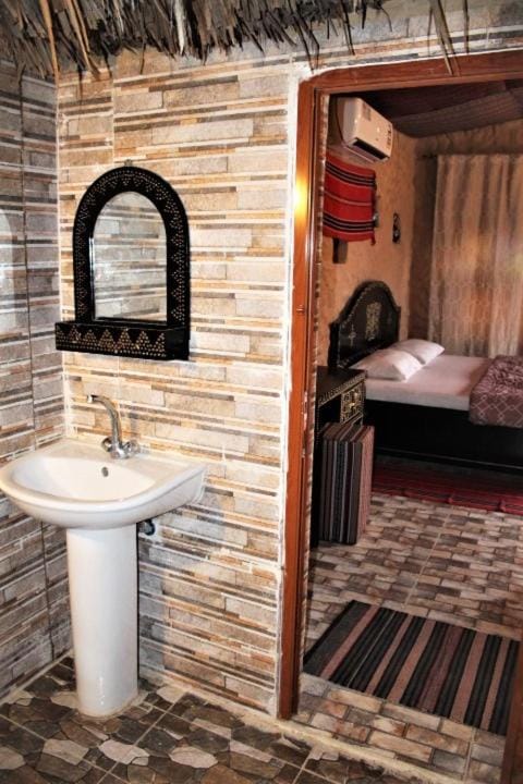 Al Reem Desert Camp Luxury tent in Oman