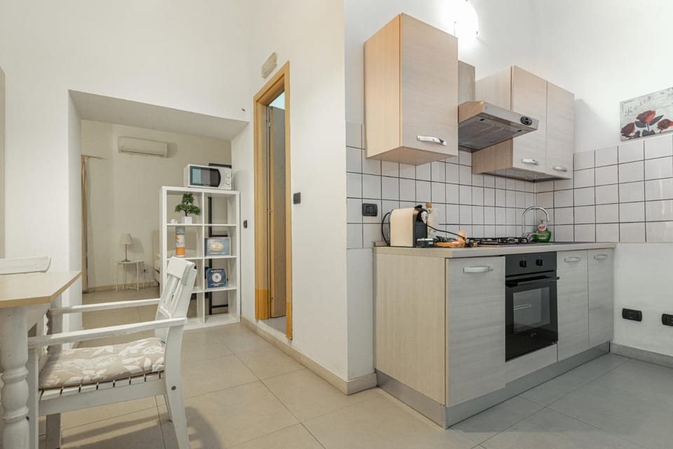 Kitchen or kitchenette, kitchen