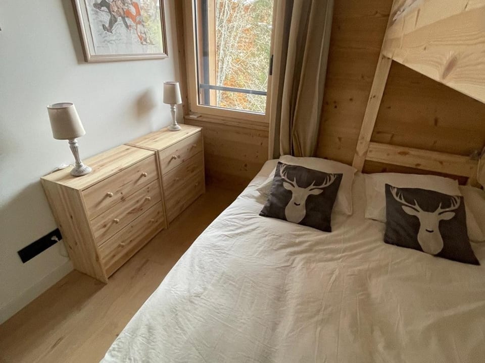 Appartement moderne avec parking - 5 pers. - FR-1-836-75 Apartment in Arâches-la-Frasse