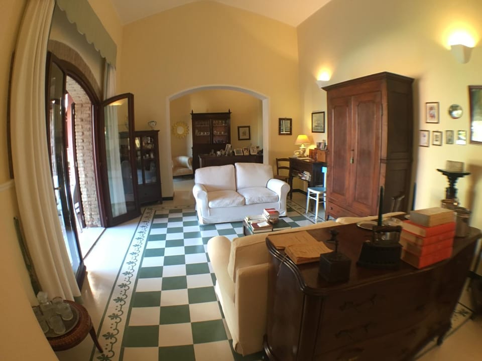 Lounge or bar