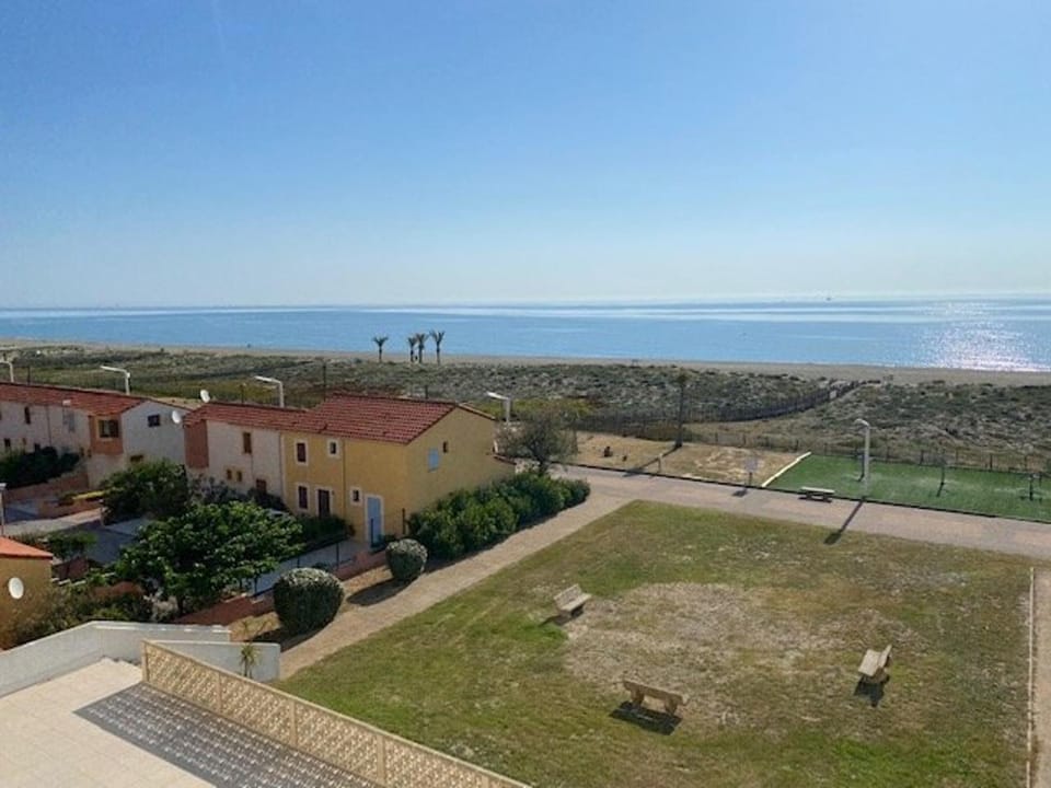 Appartement avec parking, vue lac - pers. - FR-1-81-768 Apartment in Le Barcarès
