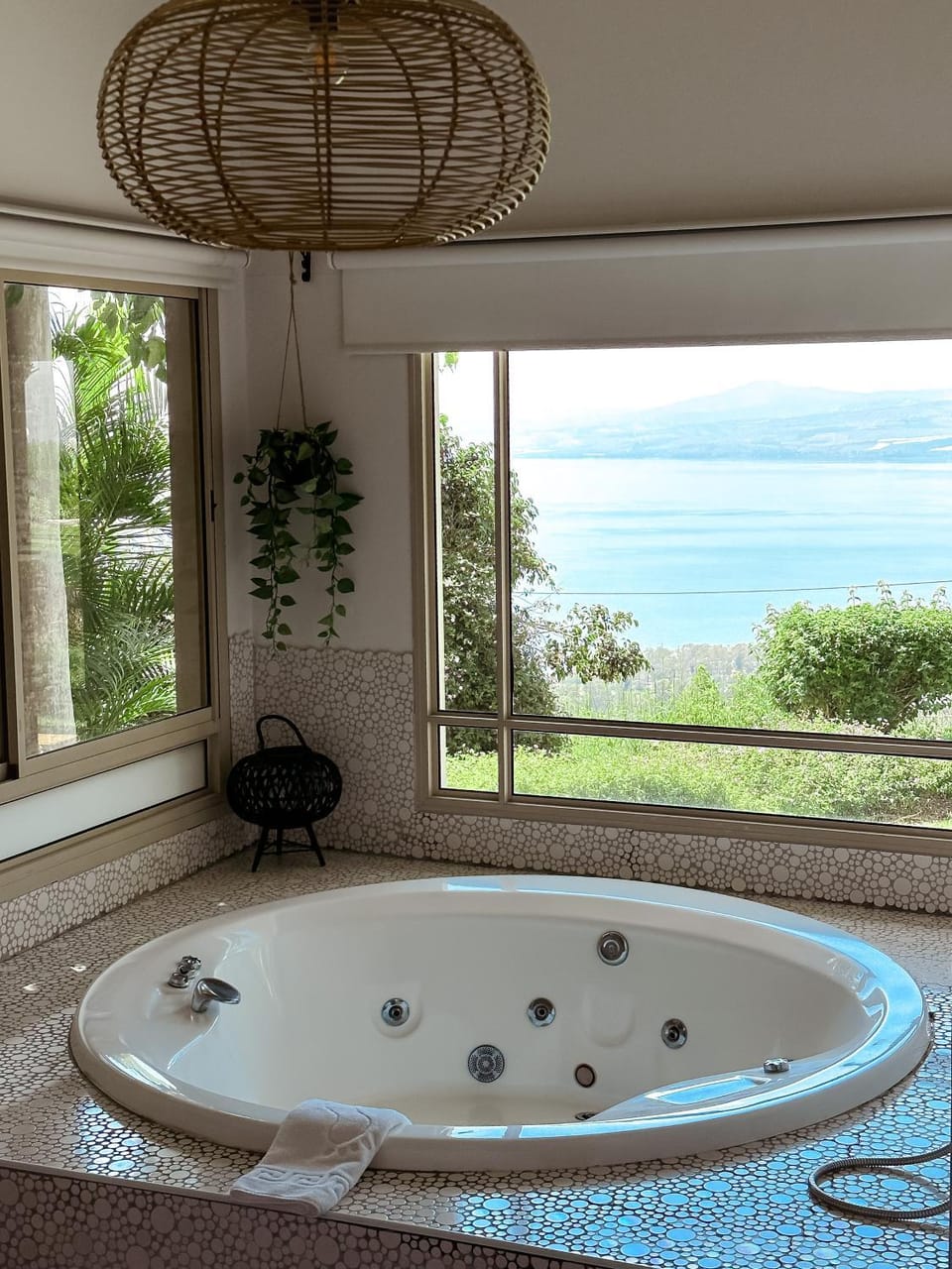 Natural landscape, Hot Tub, Sea view