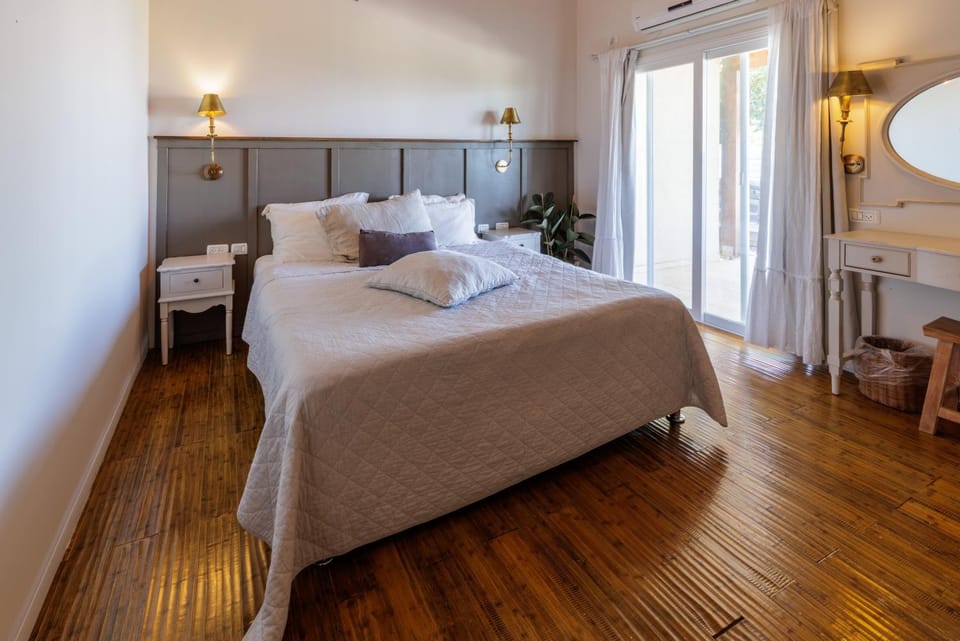 The White Chalet Boutique Nature lodge in North District