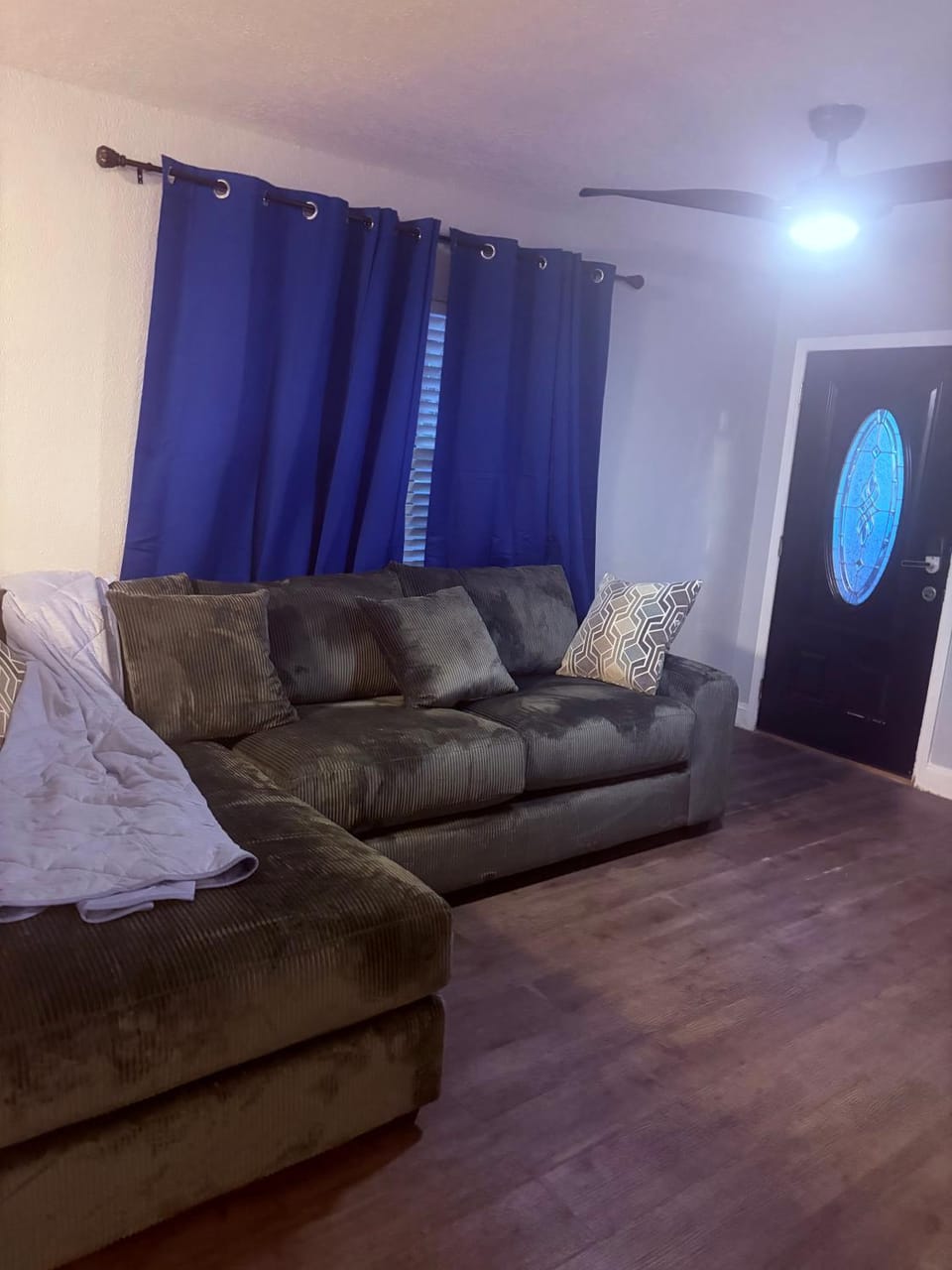 Downtown & Stadium Cozy 3 BDRM Retreat House in Pine Hills