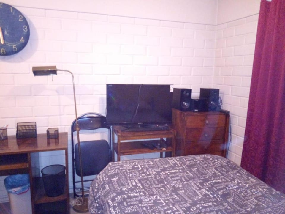1 a 2 hab, baño privado, estaciona int y ext, Wifi, Cable, en Condominio Vacation rental in Santiago
