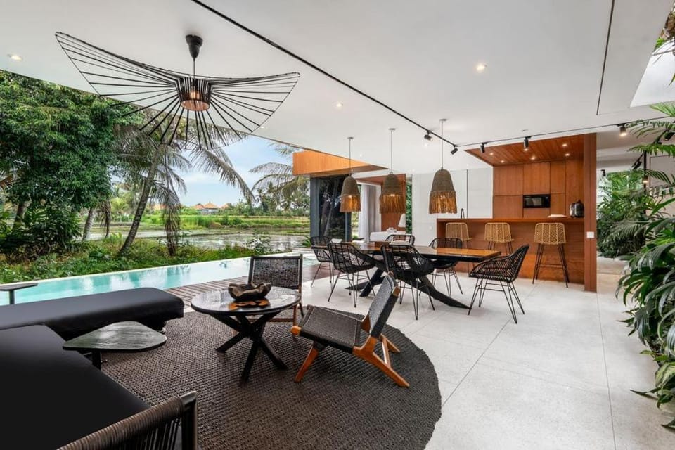 Green Flow Villa 20 Elegant 3BR Tropical Retreat Villa in Abiansemal