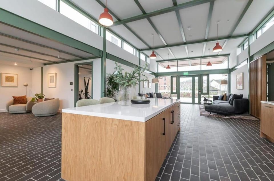 Kitchen or kitchenette, Living room, Seating area