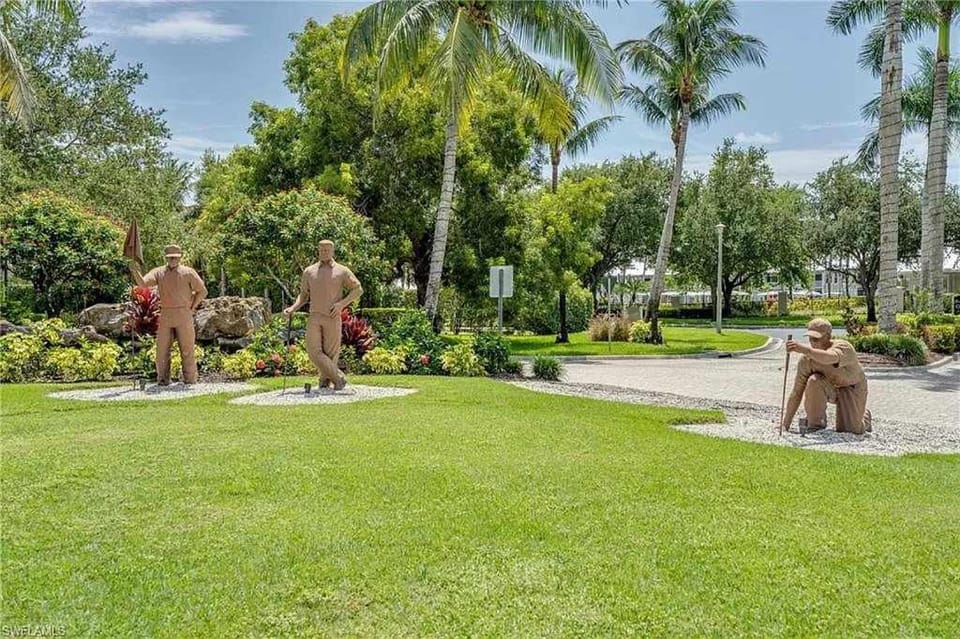 Lakeview Naples Condo l Walk to Amenities House in Lely Resort