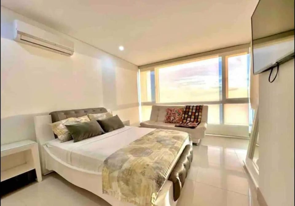 Large 3BR Apt with beautiful ocean views Apartment in Cartagena