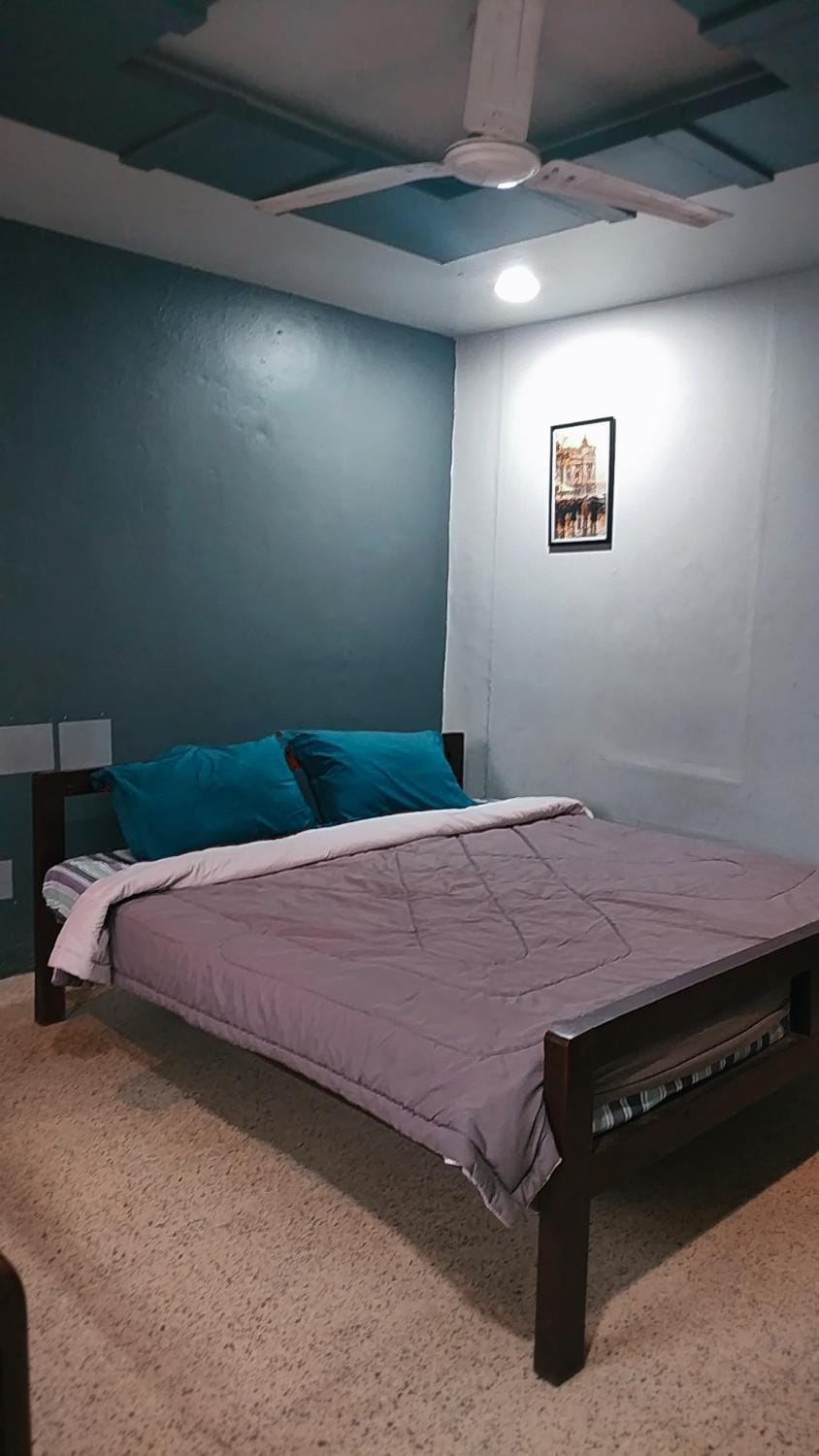 Swanky Cozy Homestay with single AC bedroom House in Karnataka