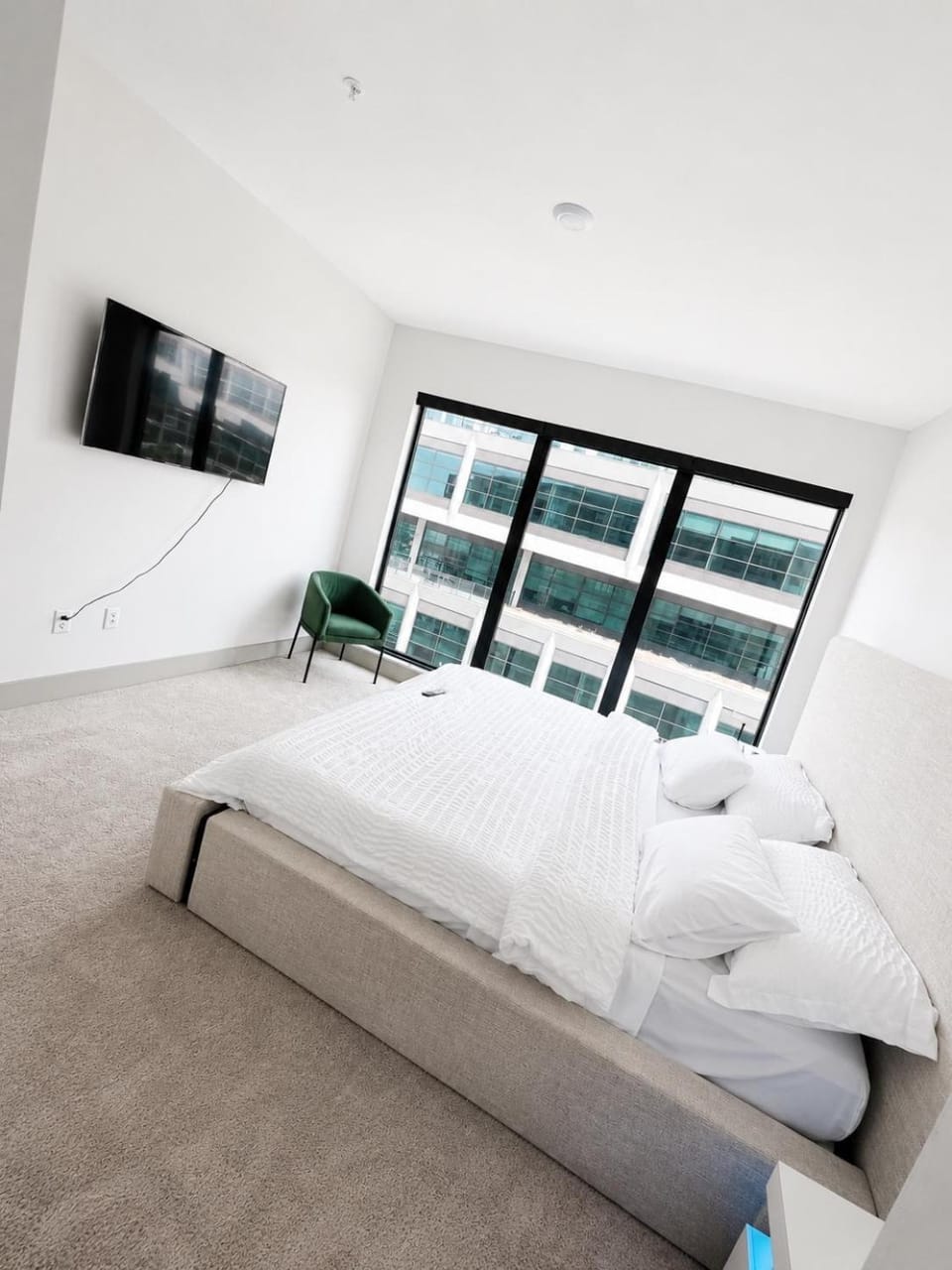Luxury 2BR Near MBZ Stadium & Airport Apartment in Atlanta