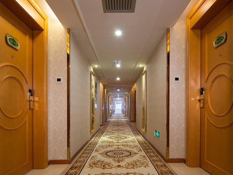 Vienna Hotel Foshan Lingnan Pearl Gymnasium Branch Hotel in Guangzhou