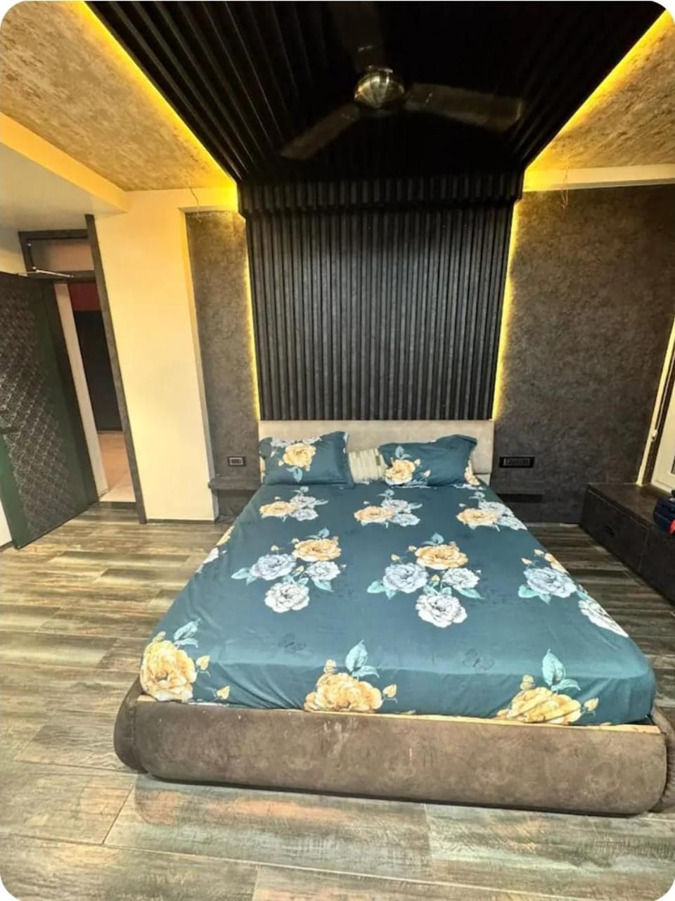 EVARA- Swaminarayan enclave Vacation rental in Maharashtra