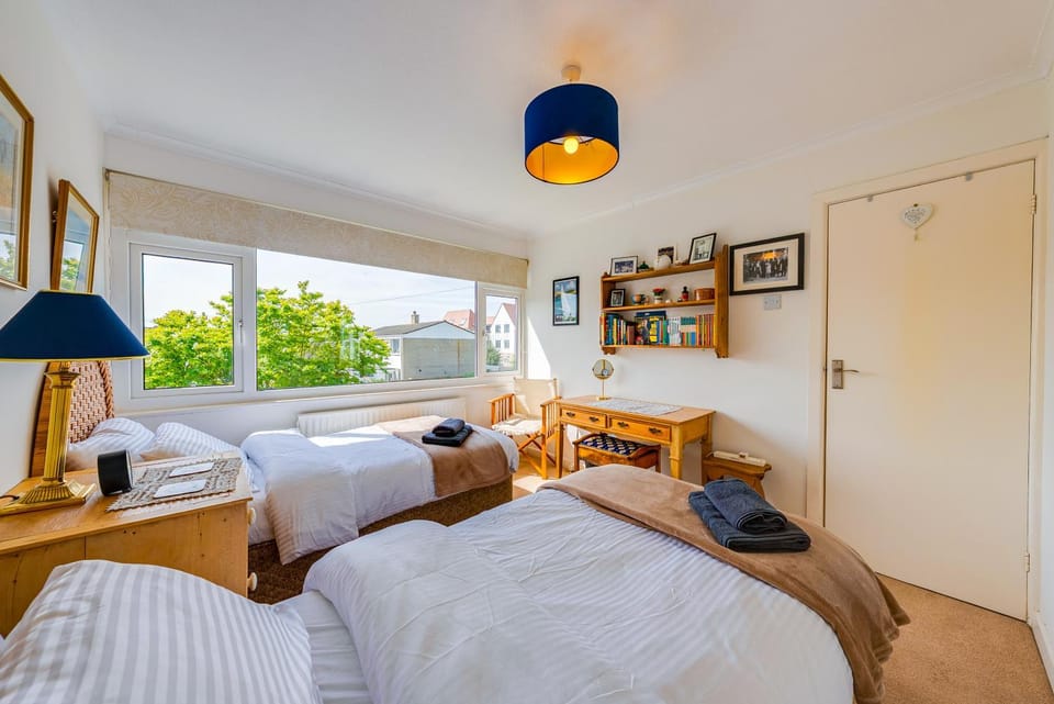 Charming 3 BR House near the New Forest & Sea House in New Forest District