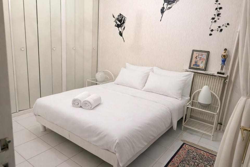 Grand appartement avec vue mer Juan-les-Pins Apartment in Antibes