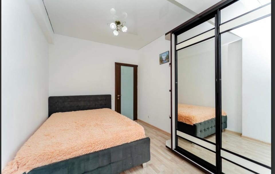 Welcome to the relaxing and premium apartment Rîşcanovca Florǎrii str Apartment in Chișinău