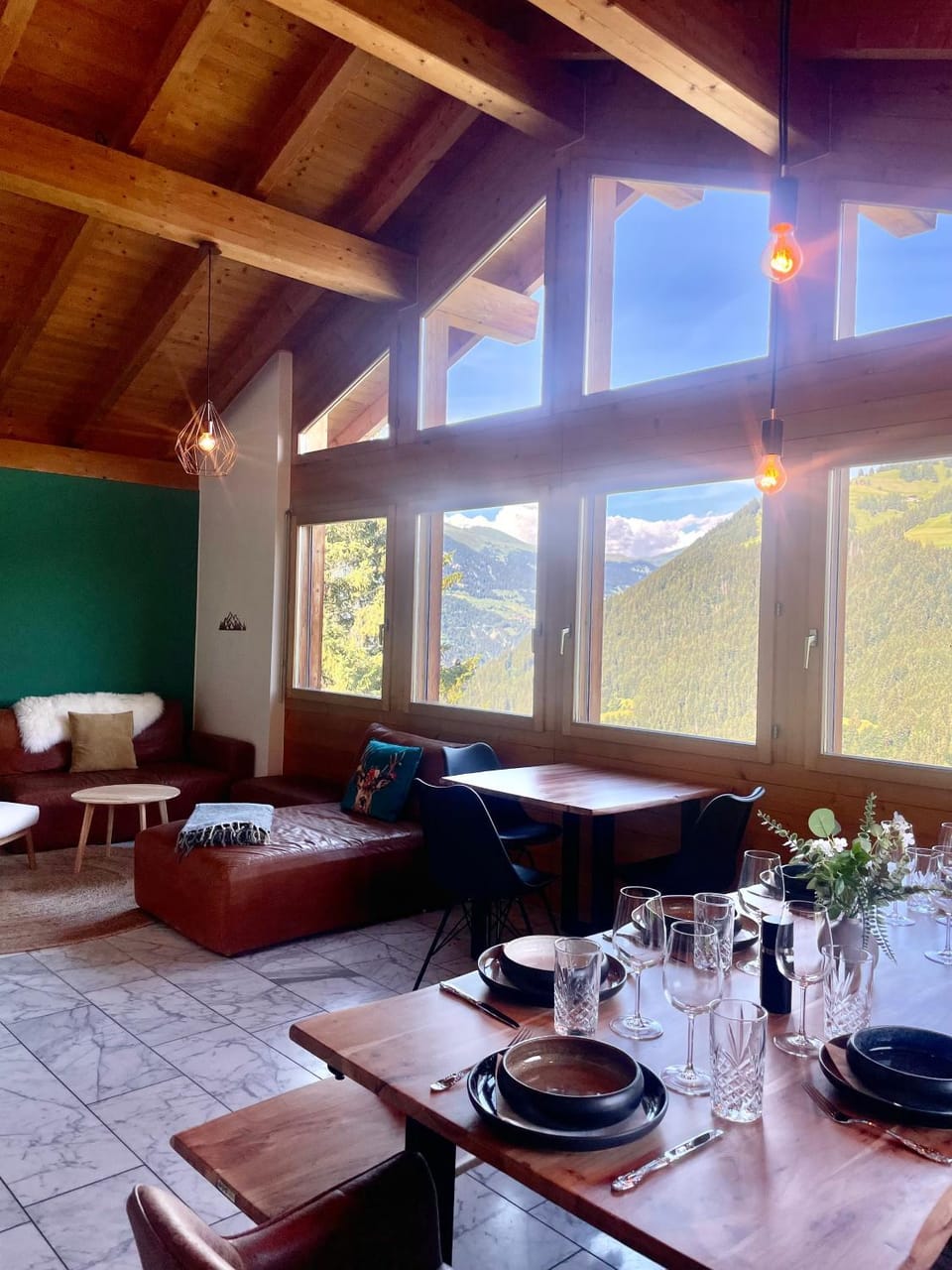 Living room, Photo of the whole room, Seating area, Dining area, Mountain view