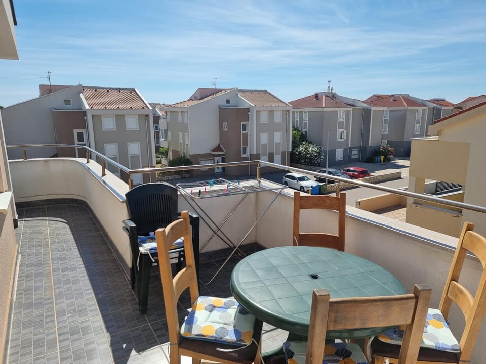 View (from property/room), Balcony/Terrace