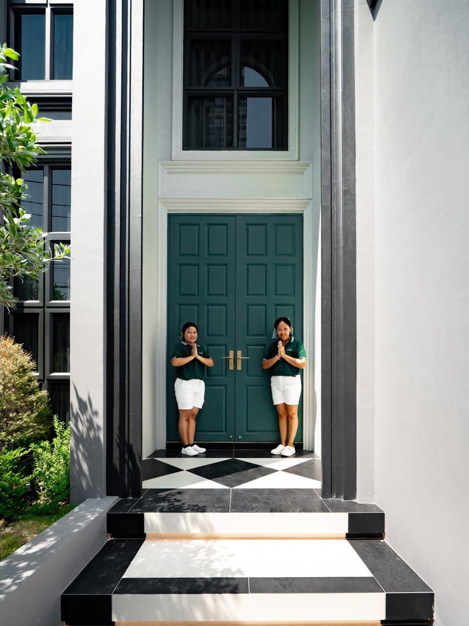 Facade/entrance