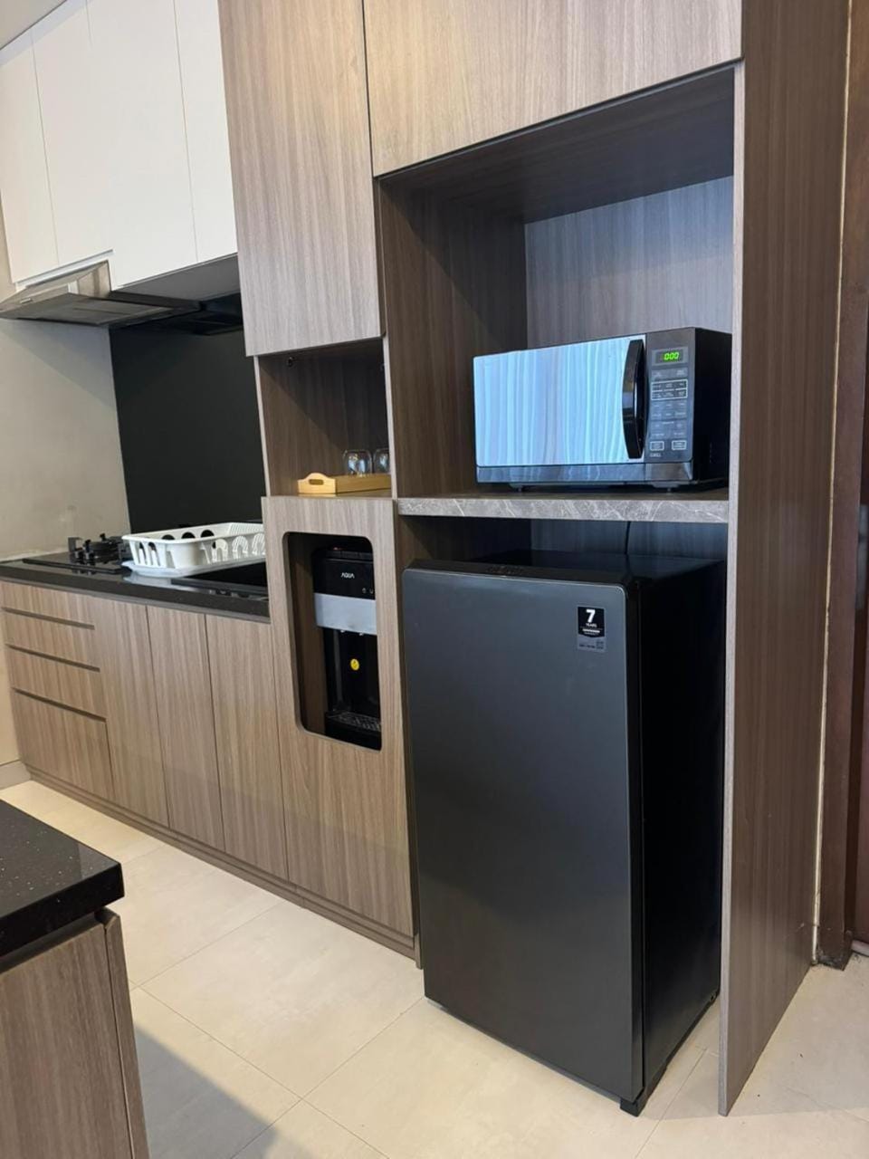 Kitchen or kitchenette, stove