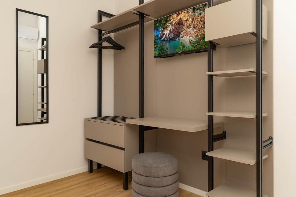 TV and multimedia, wardrobe