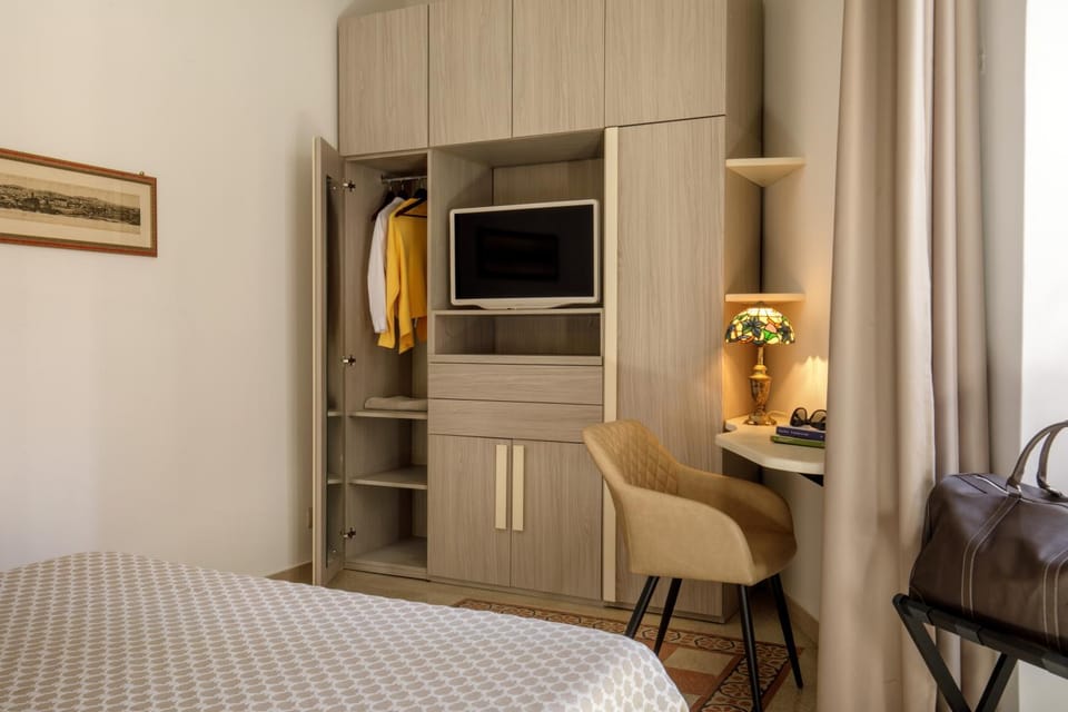 TV and multimedia, Bedroom