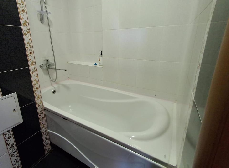 Bathroom, Bath