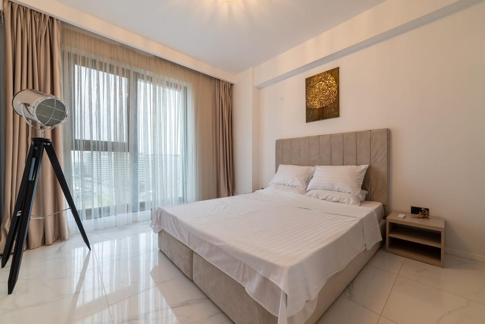 Koya Tower by the Lake - apartment in Mamaia Nord Apartment in Constanta