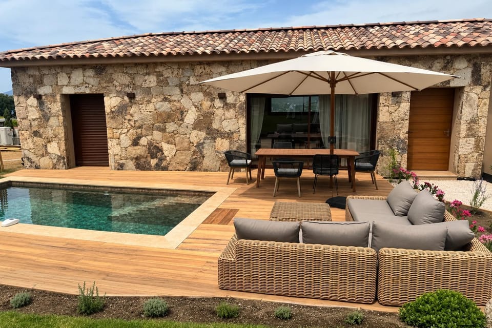 Patio, Natural landscape, Garden, Balcony/Terrace, Pool view, Swimming pool