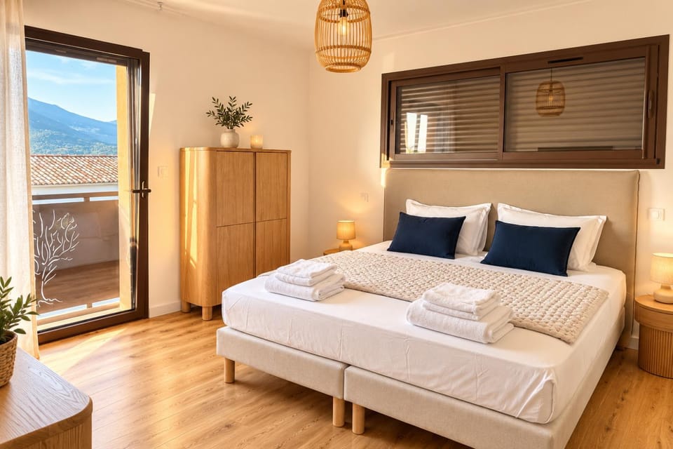 Bedroom, Sea view, storage