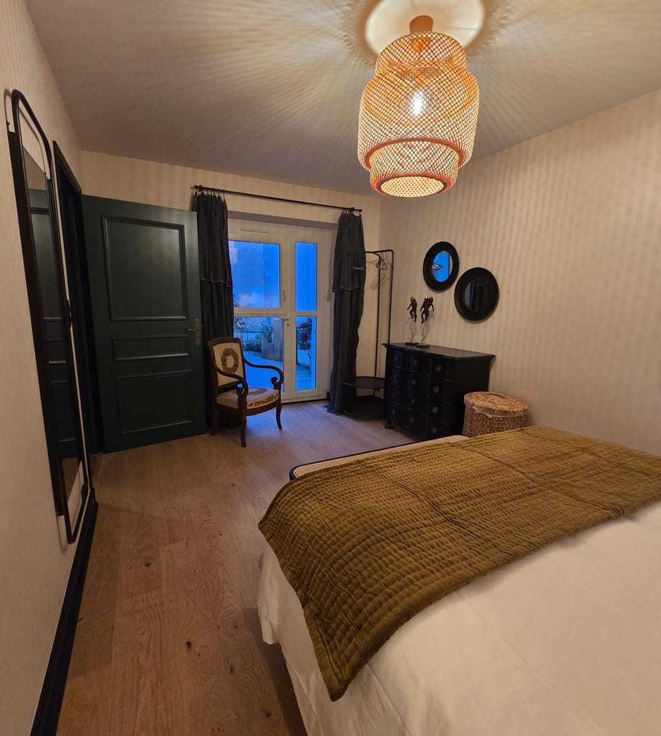 Les Preuses, un Grand Cru de Chablis avec jacuzzi House in Chablis