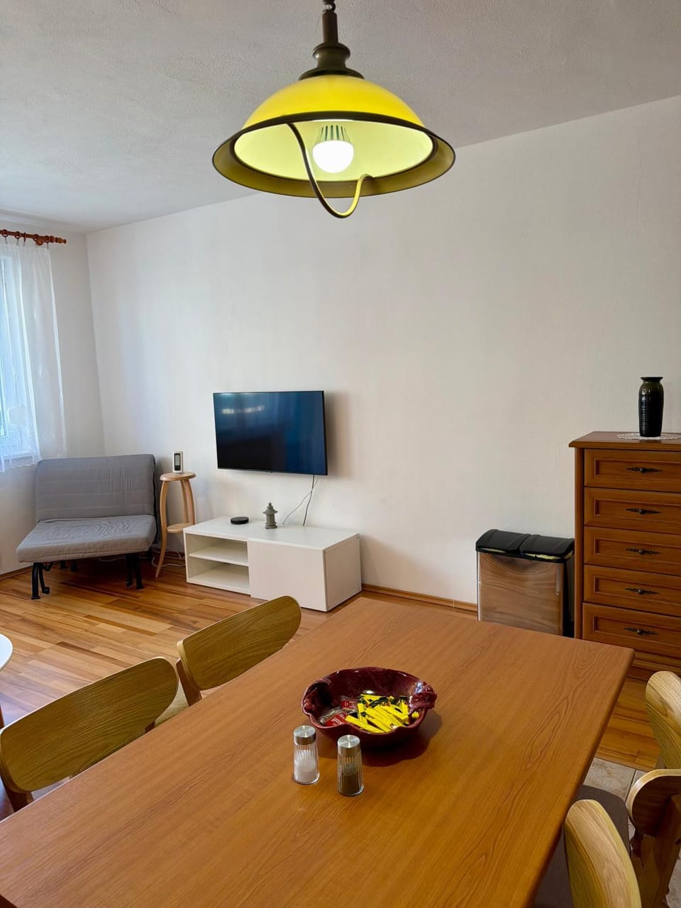 Prostorny byt 2kk s balkonem a vanou,blizkost centra Apartment in South Moravian Region