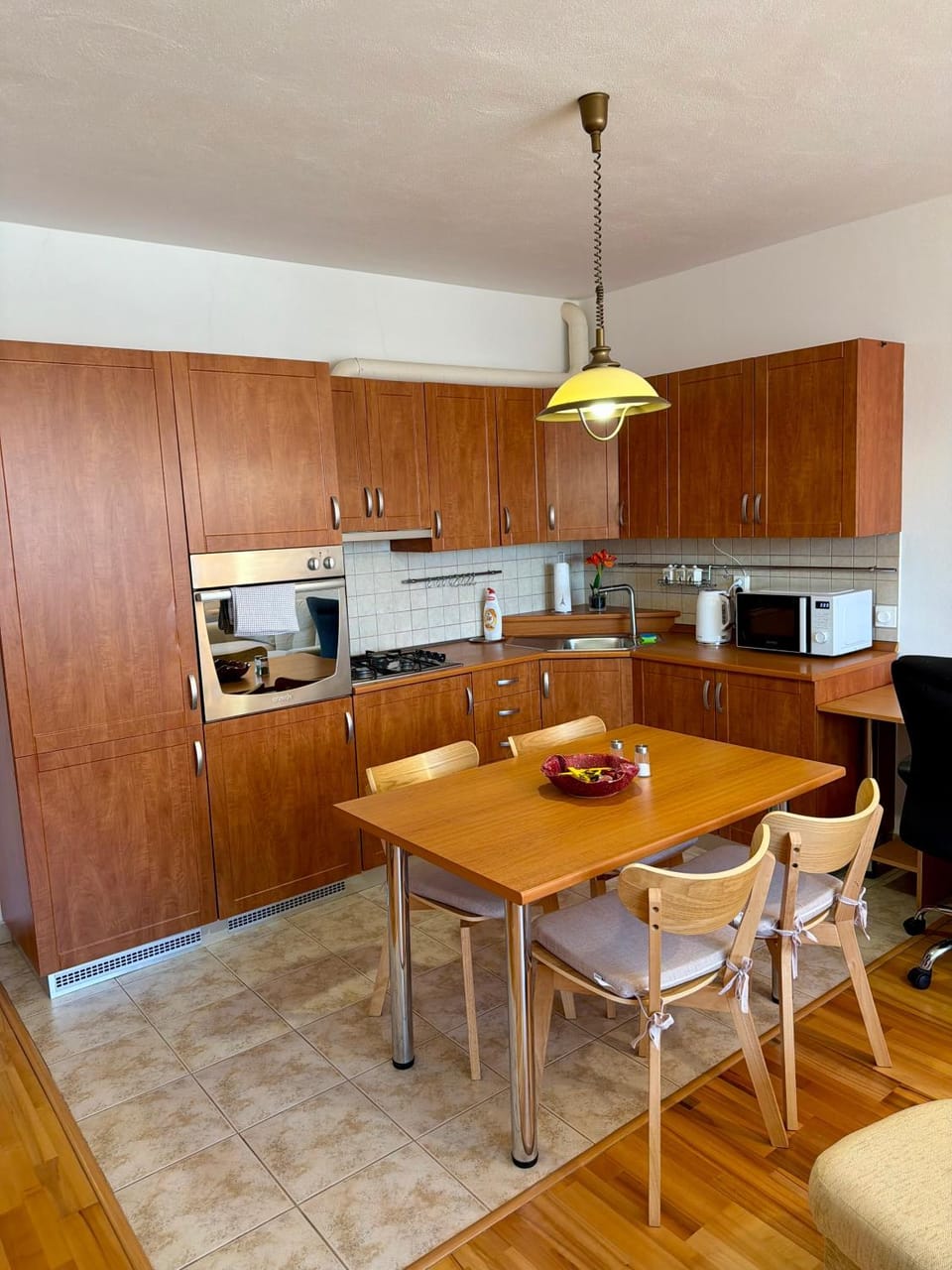 Prostorny byt 2kk s balkonem a vanou,blizkost centra Apartment in South Moravian Region