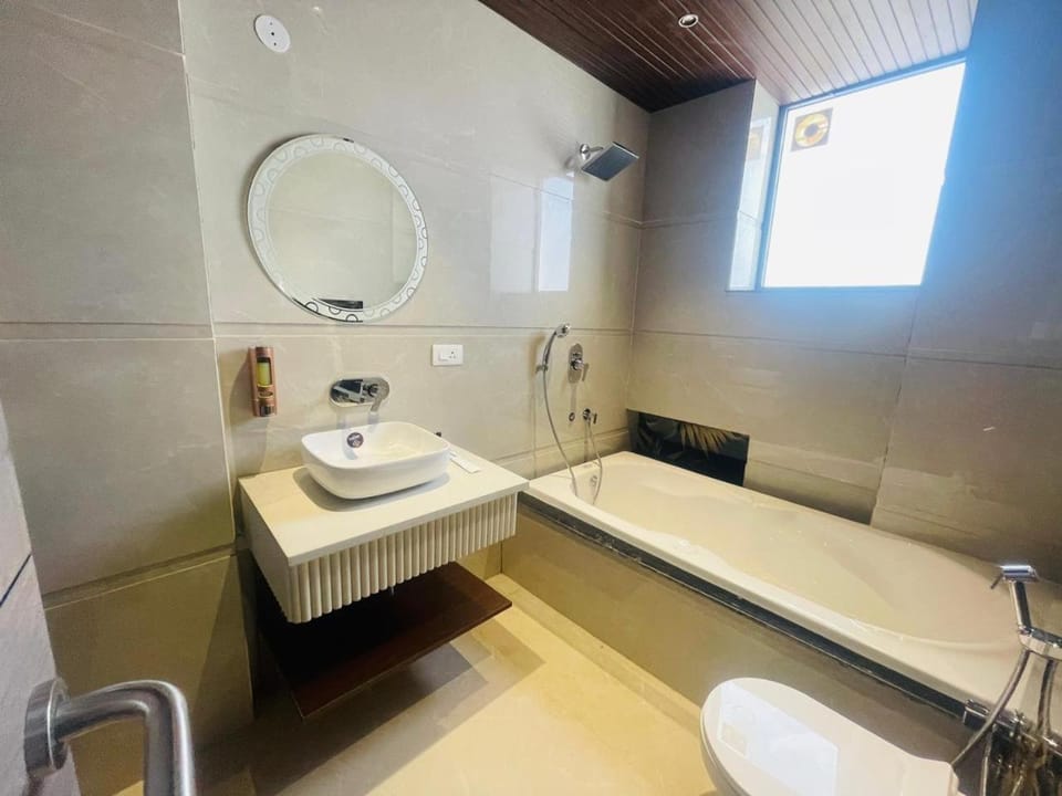 Bathroom, Bath