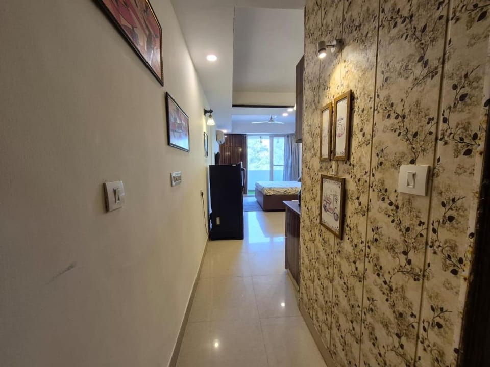 Pean & Pine Studio Mussourie View Apartment in Dehradun