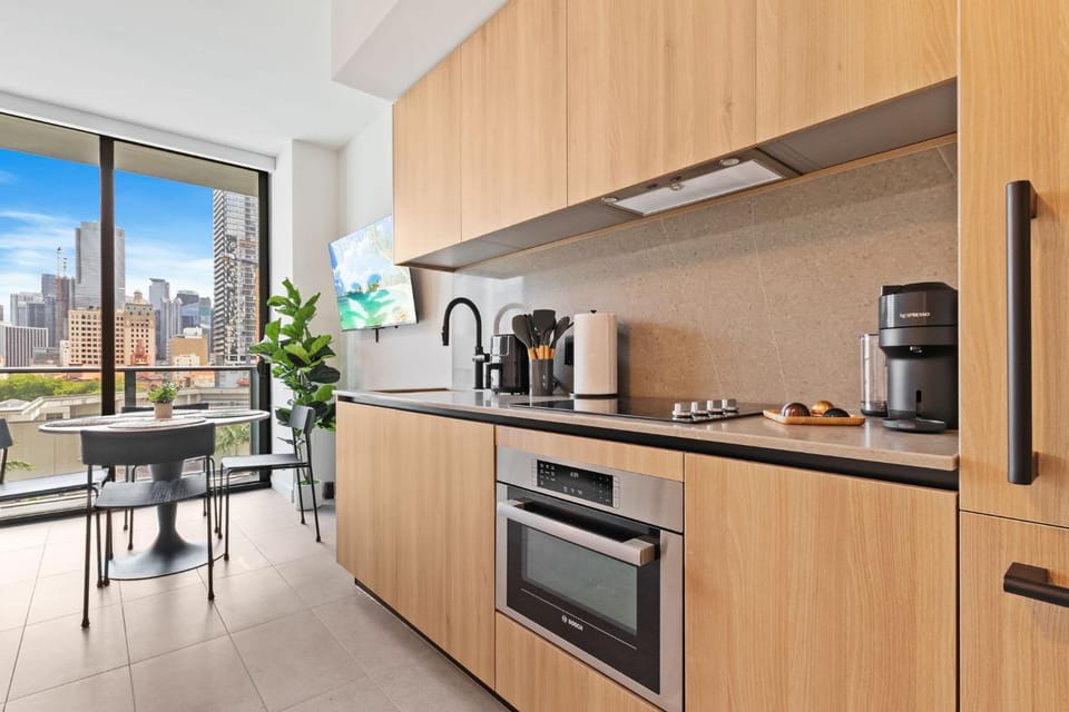 Coffee/tea facilities, Kitchen or kitchenette, Dining area