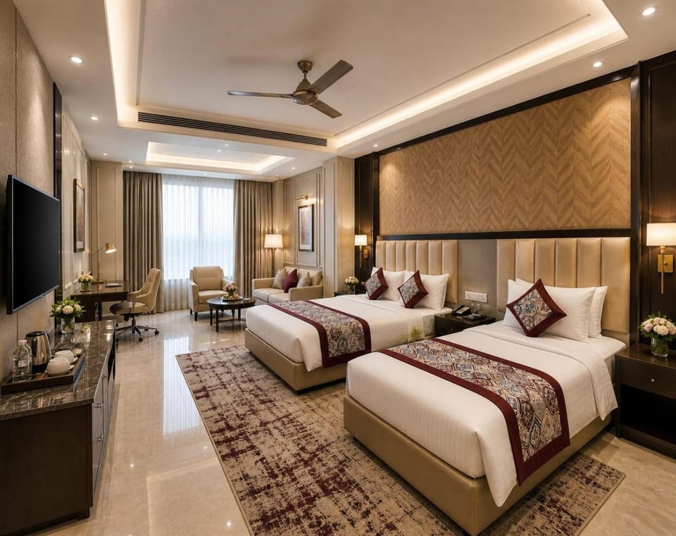 Bed, TV and multimedia, Living room, Photo of the whole room, Seating area, Bedroom, air conditioner