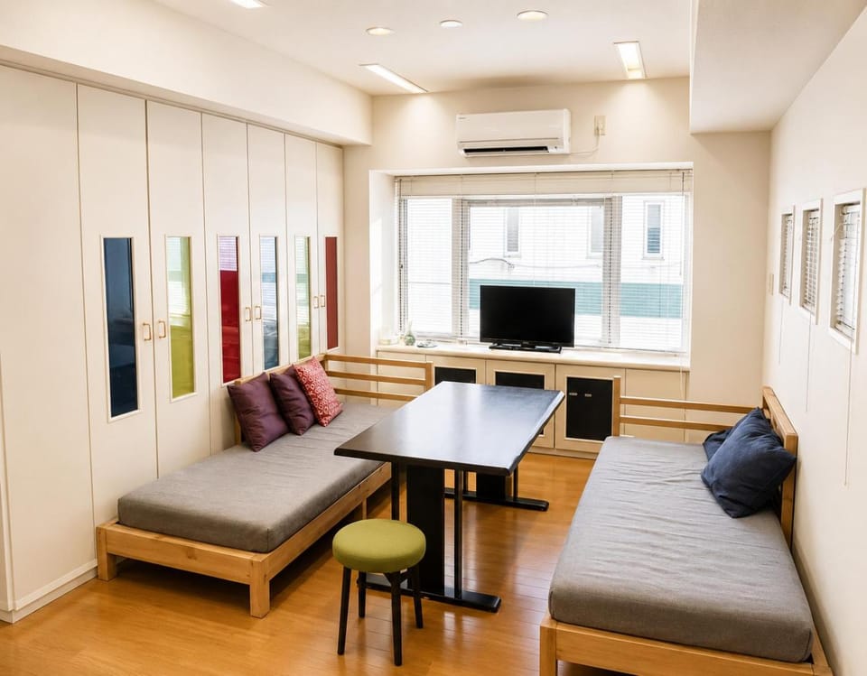 TV and multimedia, Living room, air conditioner