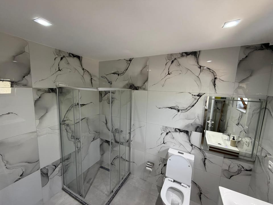 Sardis Rooms Apartment in Ksamil
