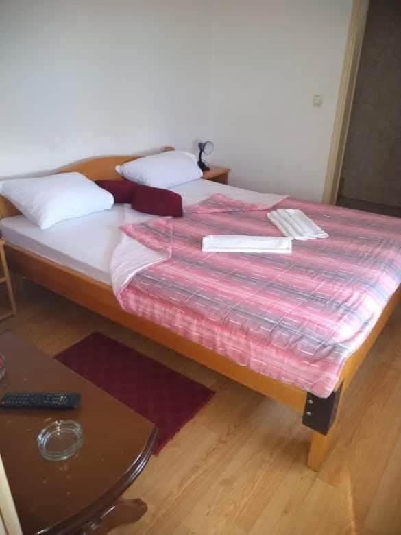 Ljubicevski Raj smestaj Luxury tent in Serbia