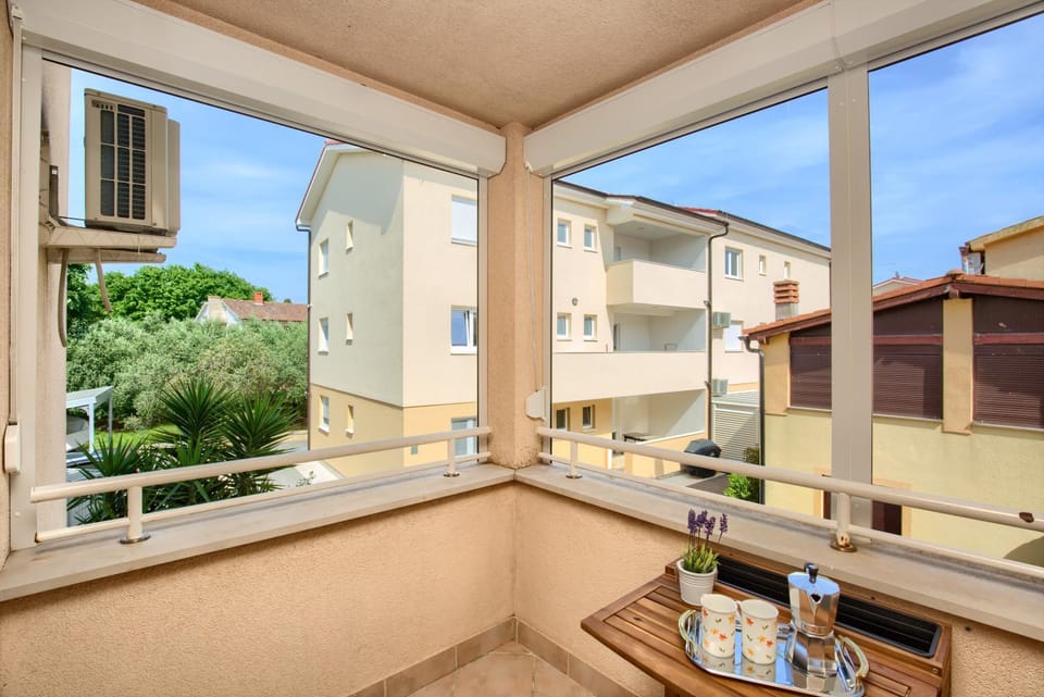 Property building, View (from property/room), Balcony/Terrace