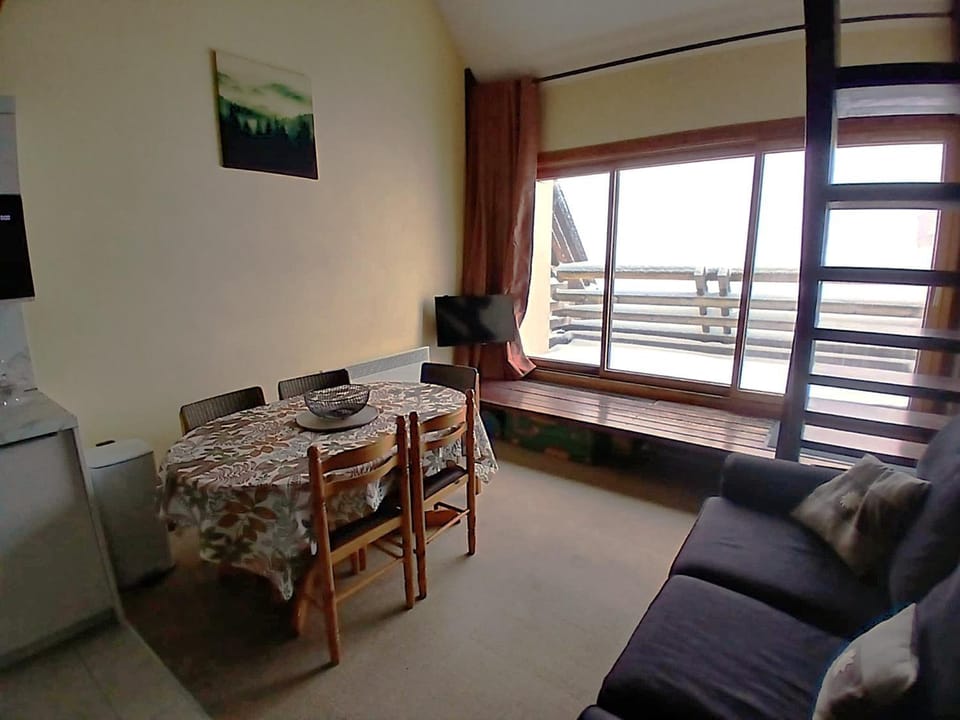Duplex SUPER LIORAN 6 personnes Centre Station Apartment in Auvergne-Rhône-Alpes